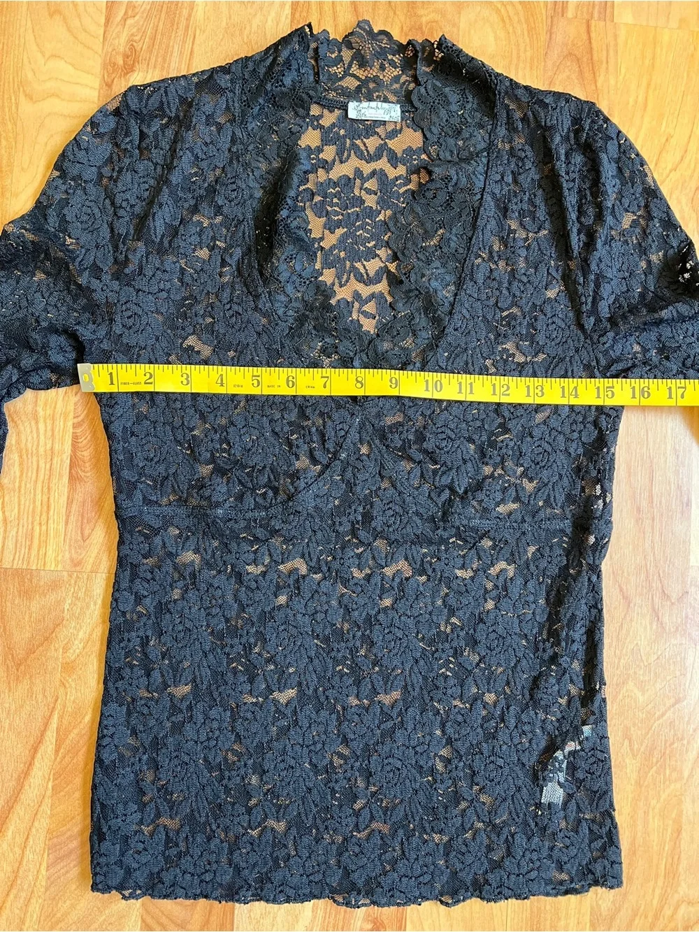 EUC Free People Intimately Black Floral Lace Top sz Medium